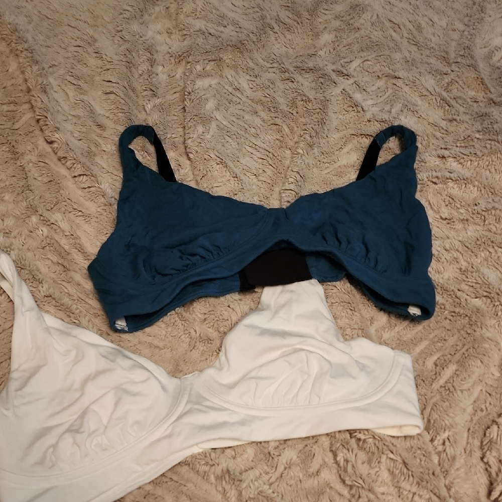 MeUndies White and Blue Bra Set - Picture 3 of 6
